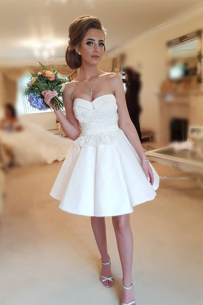 Sweetheart White Lace Short Bridesmaid Dress