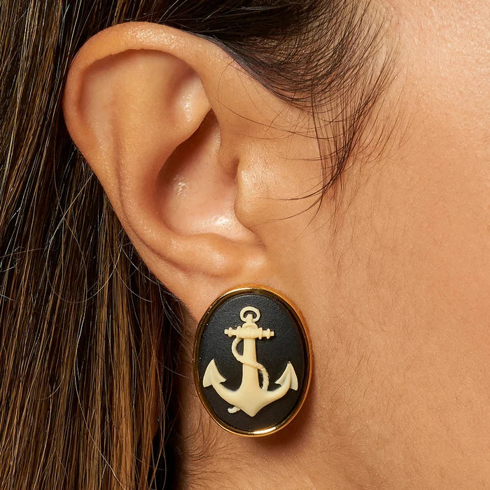 Anchor Grande Cameo Classic Earrings