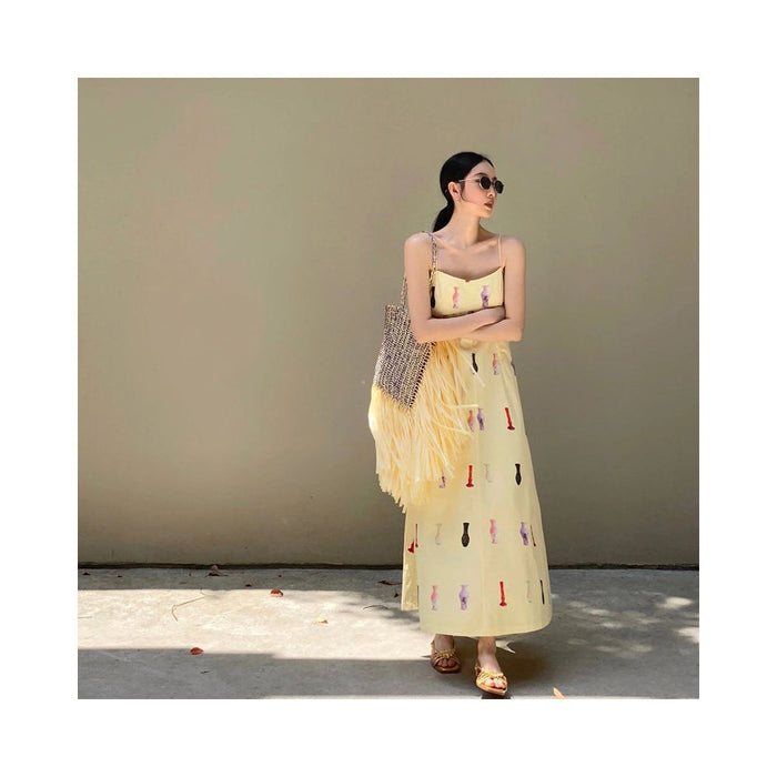 2024 Summer New Retro French Printed Dress with High Grade Western Style and Bareback Strap Design image 2
