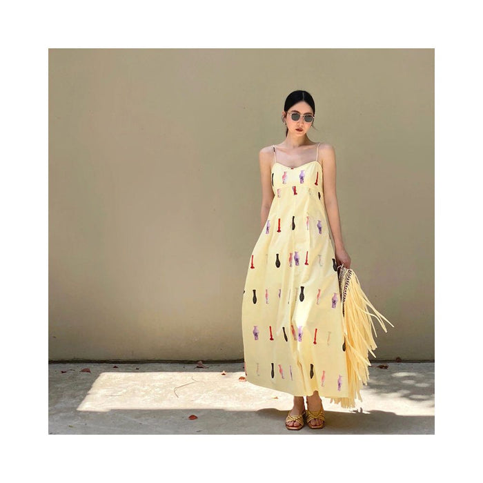 2024 Summer New Retro French Printed Dress with High Grade Western Style and Bareback Strap Design image 3