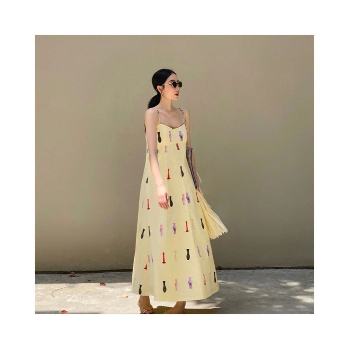 2024 Summer New Retro French Printed Dress with High Grade Western Style and Bareback Strap Design image 4