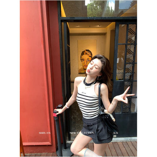 ASAYA6427 – Parisian Stripe Knit Top 🖤🤍