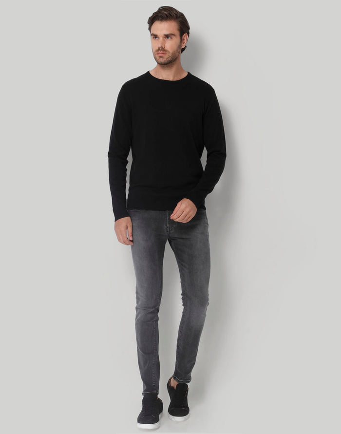Black Pullover