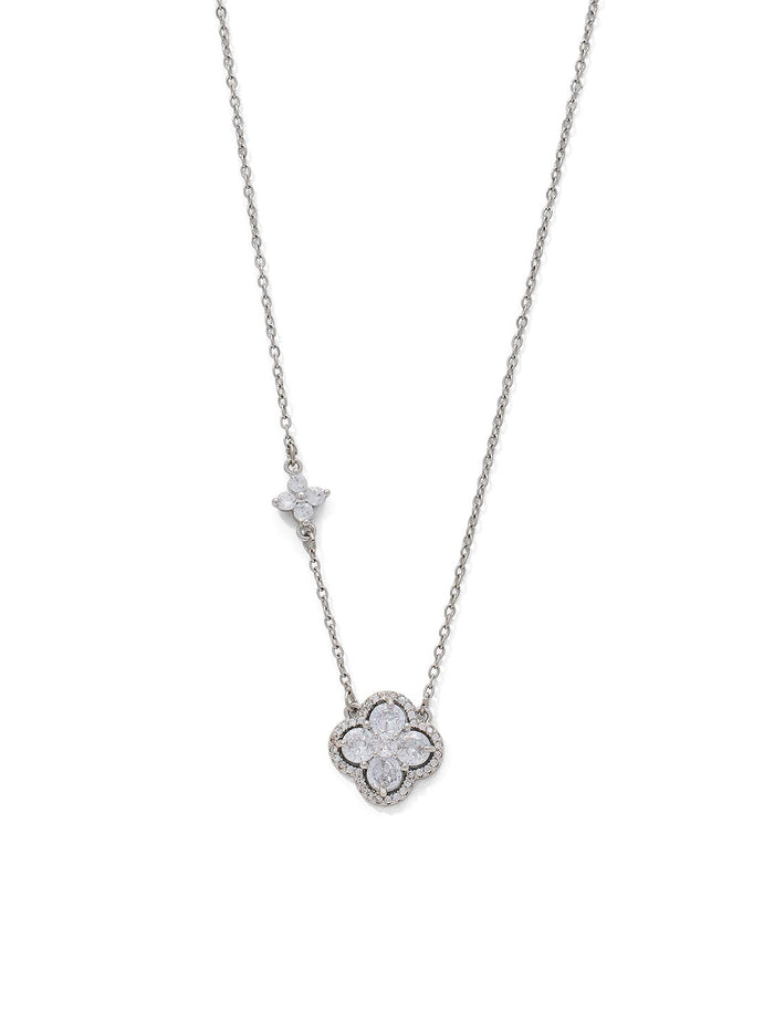 Clover Detail Necklace
