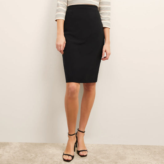 Front image of a woman standing wearing the cobble hill packable suiting in black | Lead
