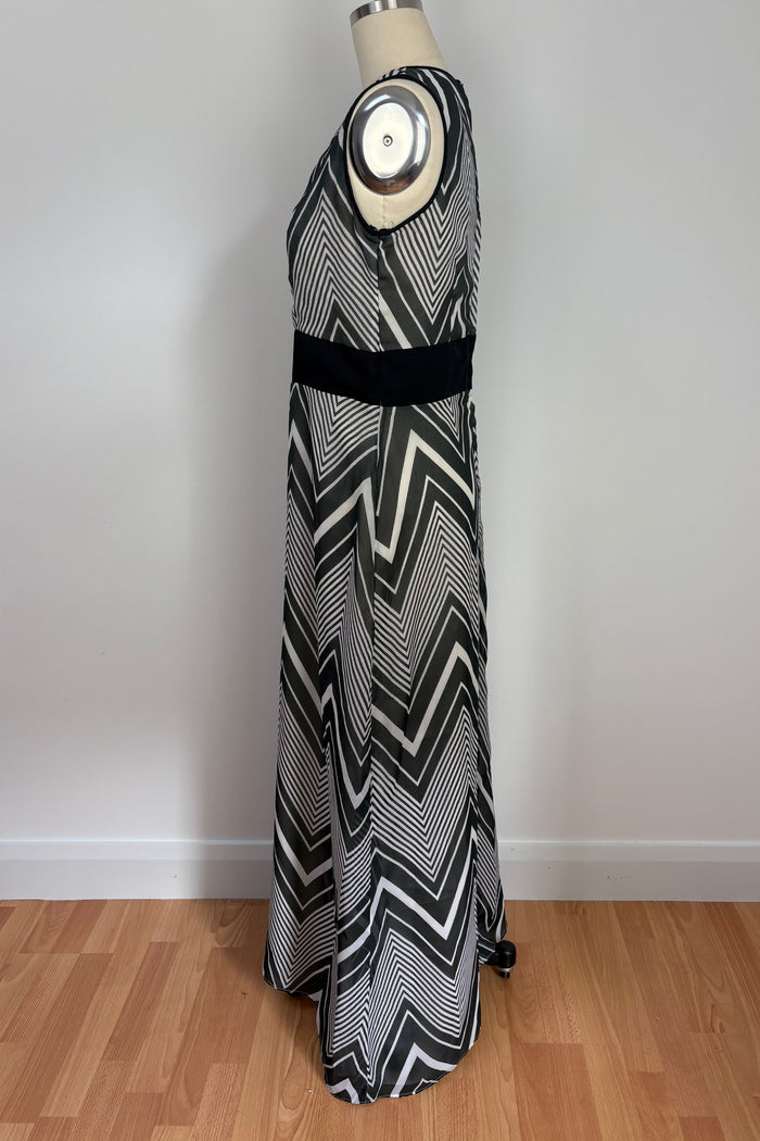 Davinia B&W ZigZag pattern Dress