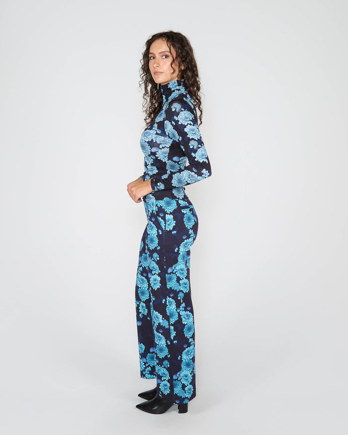 KATE SERIOUS FLORAL TURTLENECK - NAVY