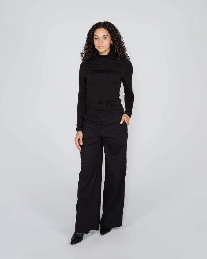 KATE TURTLENECK - BLACK