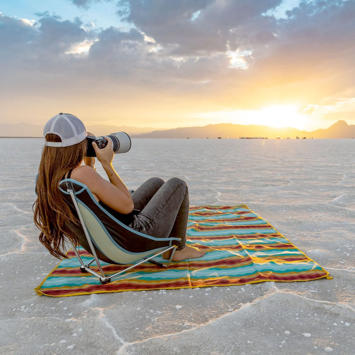 Photographer in Grand Trunk Mayfly Chair