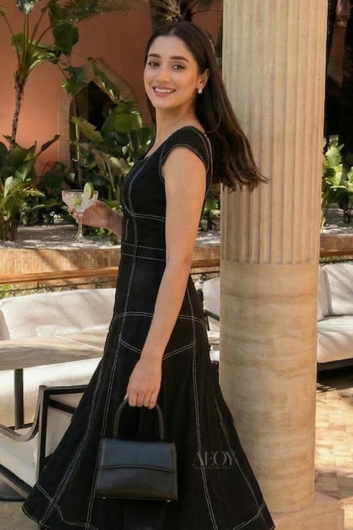 Sleeveless black midi dress casual wear