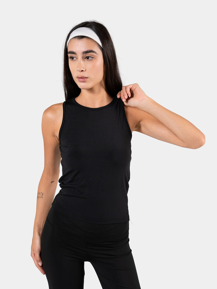 MOVE ESSENTIAL FITTED TANK BLACK 4