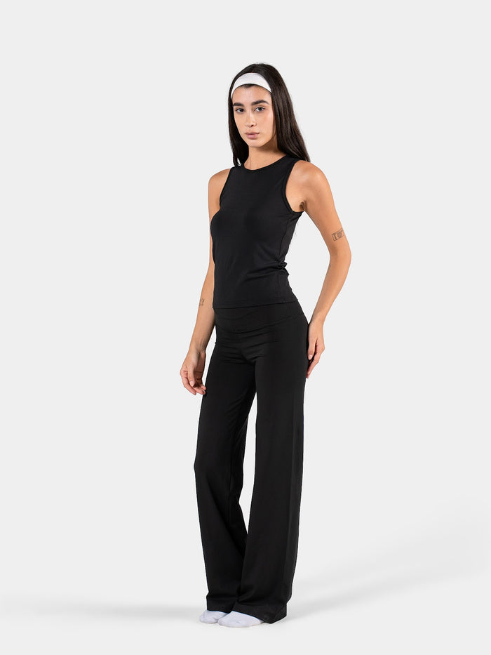 MOVE ESSENTIAL FITTED TANK BLACK 2