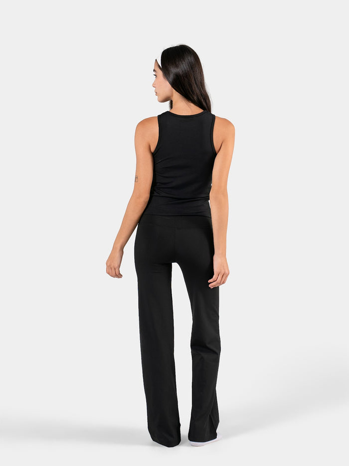 MOVE ESSENTIAL FITTED TANK BLACK 3