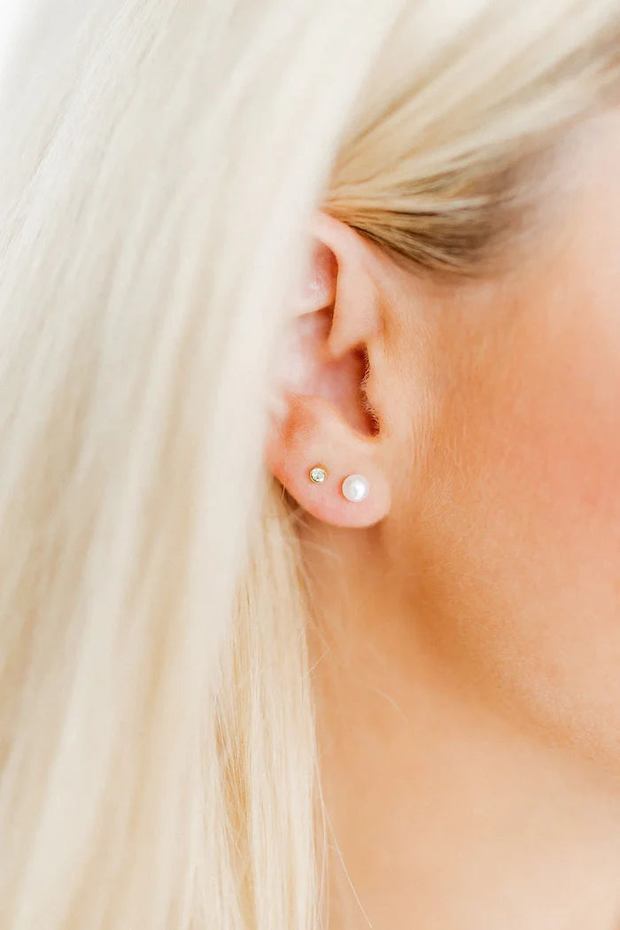 Payton Pearl White 5mm | Screwback Stud Earrings