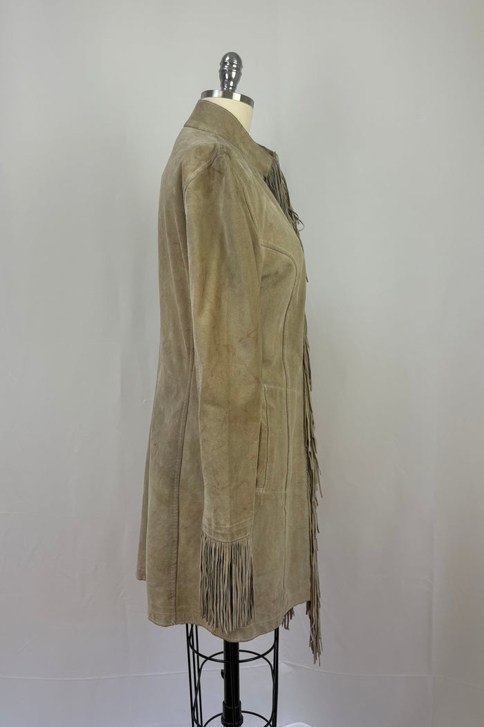Please Trend soft dove grey suede with dramatic fringing
