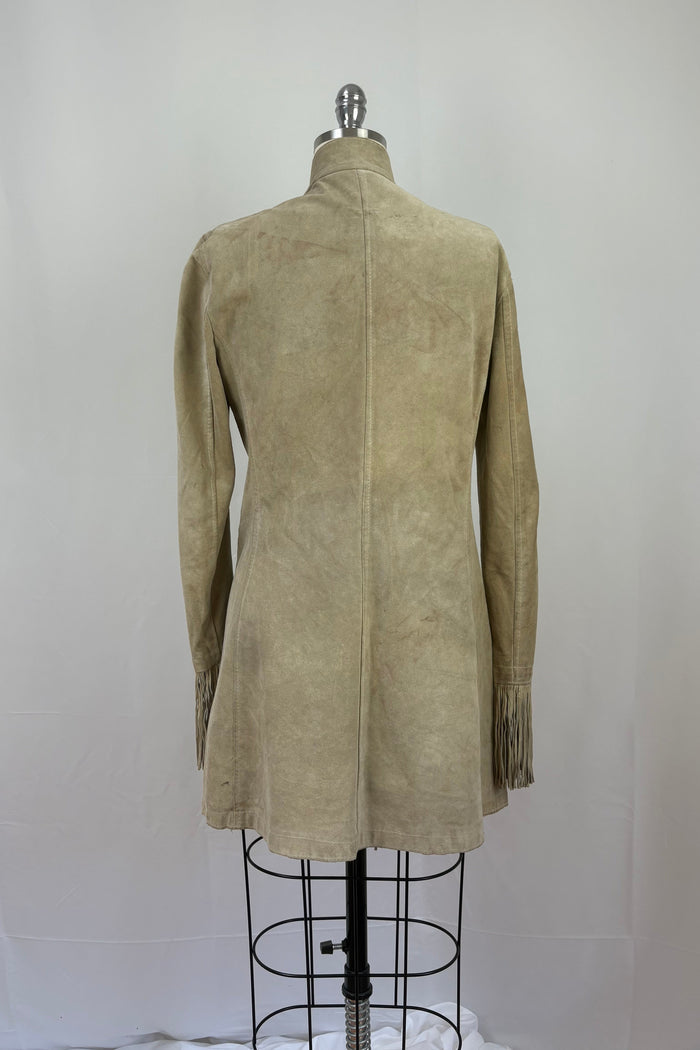 Please Trend soft dove grey suede with dramatic fringing