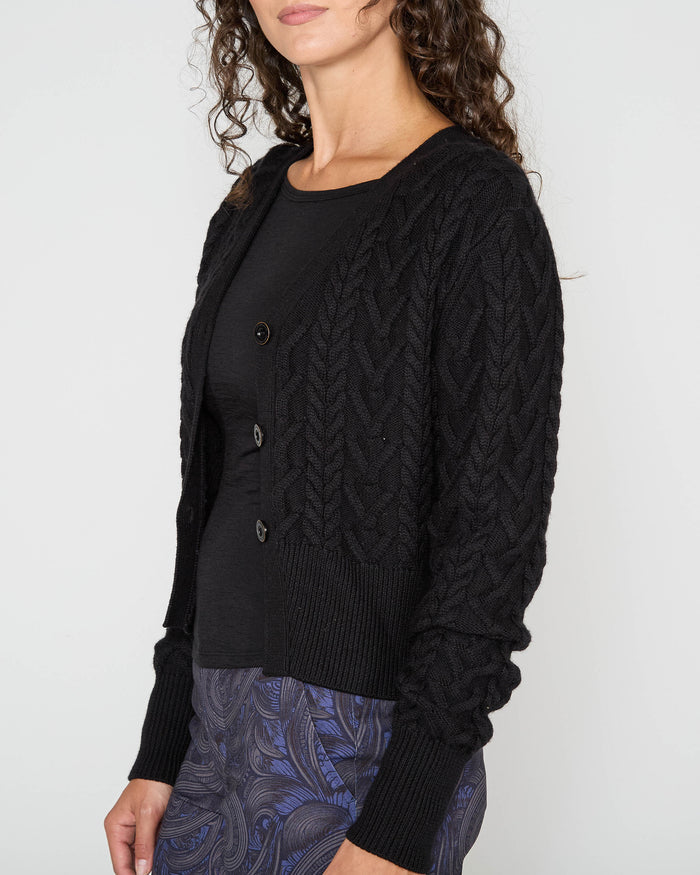 SAMANTHA TEXTURED CABLE KNIT SWEATER - BLACK