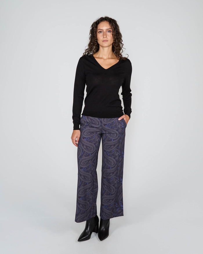 SASHA V-NECK SWEATER - BLACK