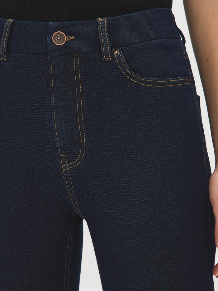 Medium Wash Basic Straight Leg Denim Pant - Close-up Fabric Detail - Suzy Shier