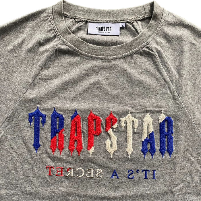 Trapstar Chenille Decoded Short Set Grey Revolution