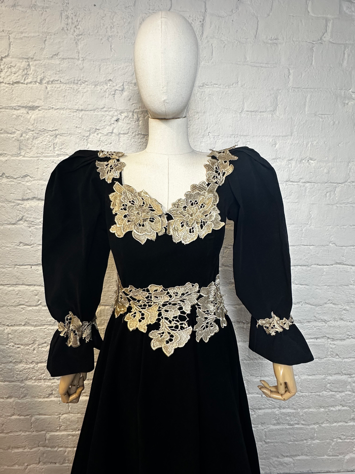 Vintage Handmade Heavy Velvet Gown image 4