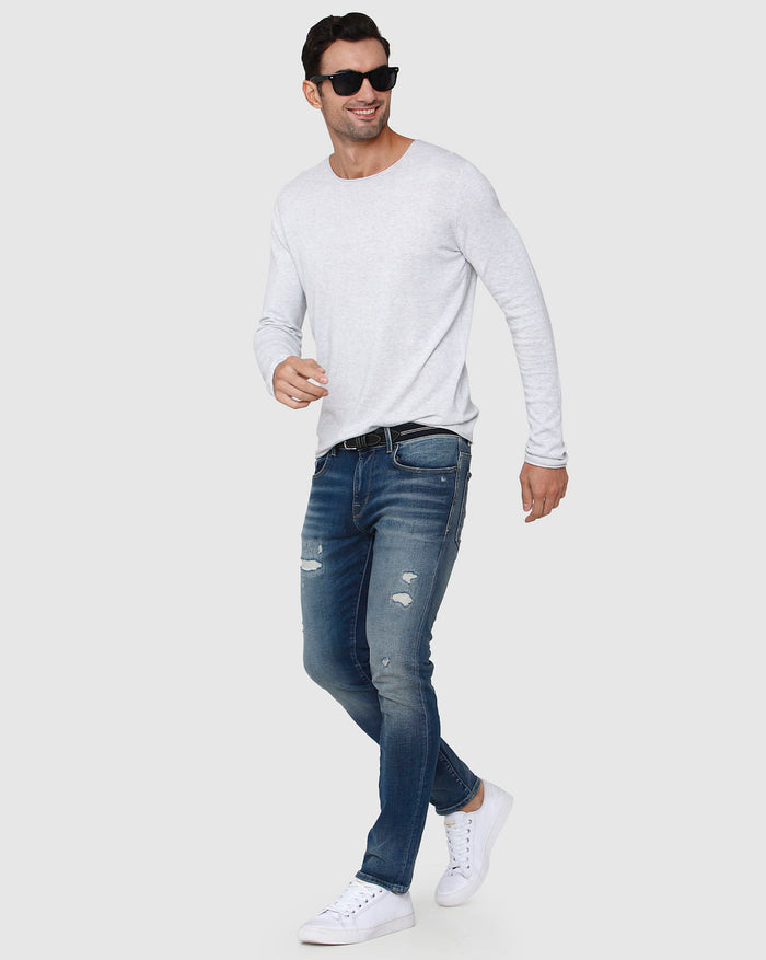 White Pullover