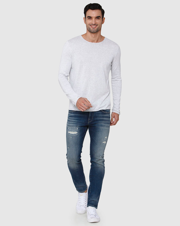 White Pullover