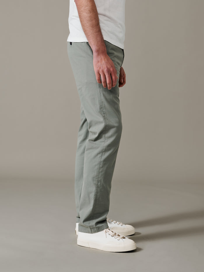 Aubin Light Khaki Witham Stretch Chino | Chinos